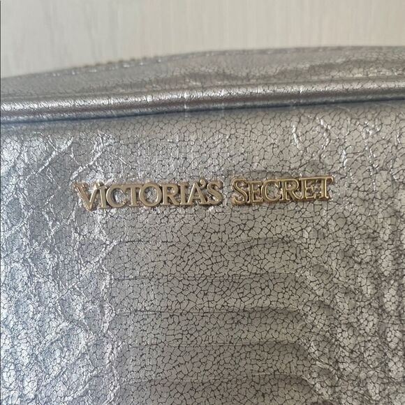 Victoria Secret Silver Crossbody Bag with Chain Strap - Picture 3 of 9